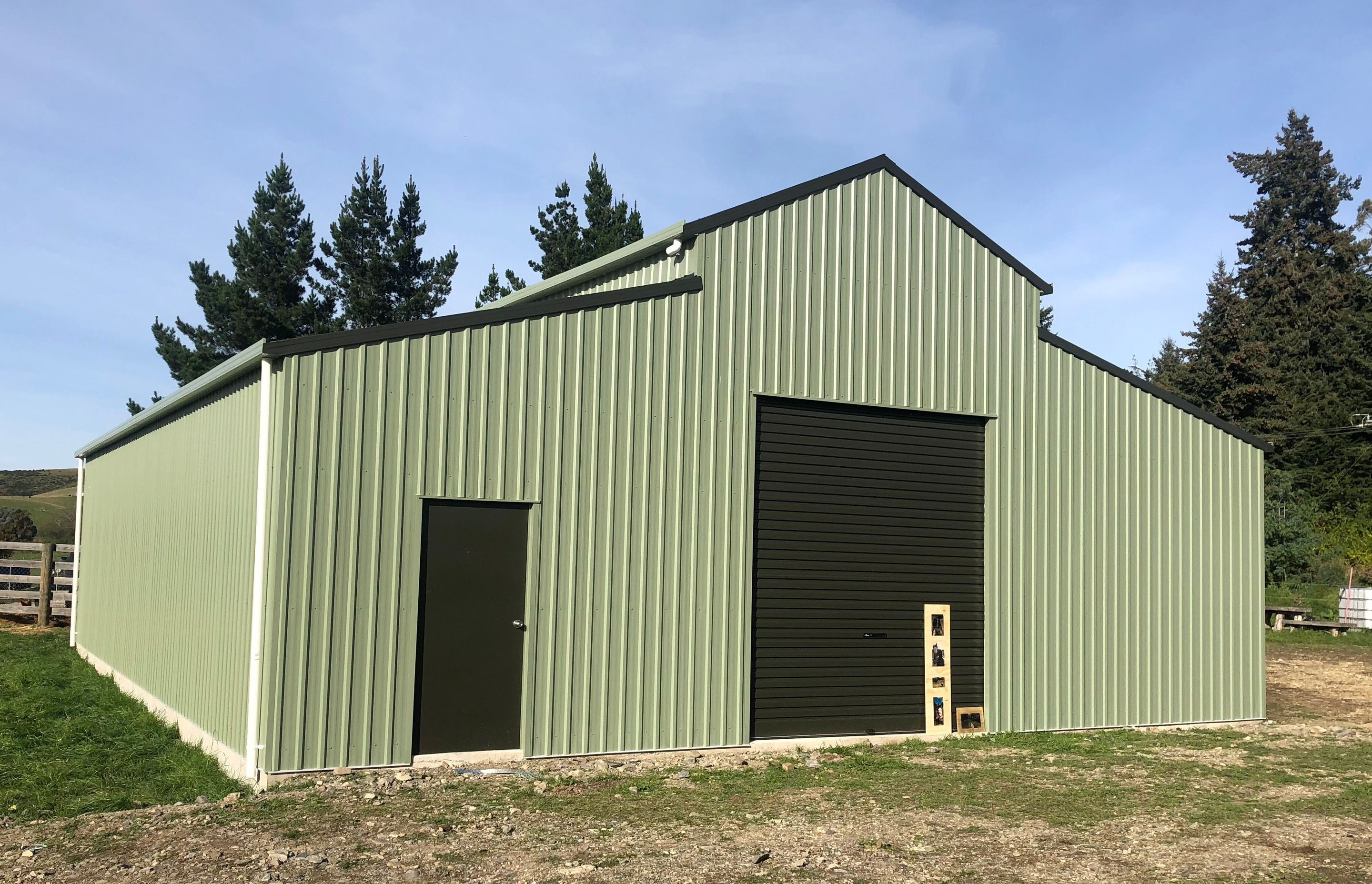 Completion of a heritage barn build in the rural Otago town of Dunback.