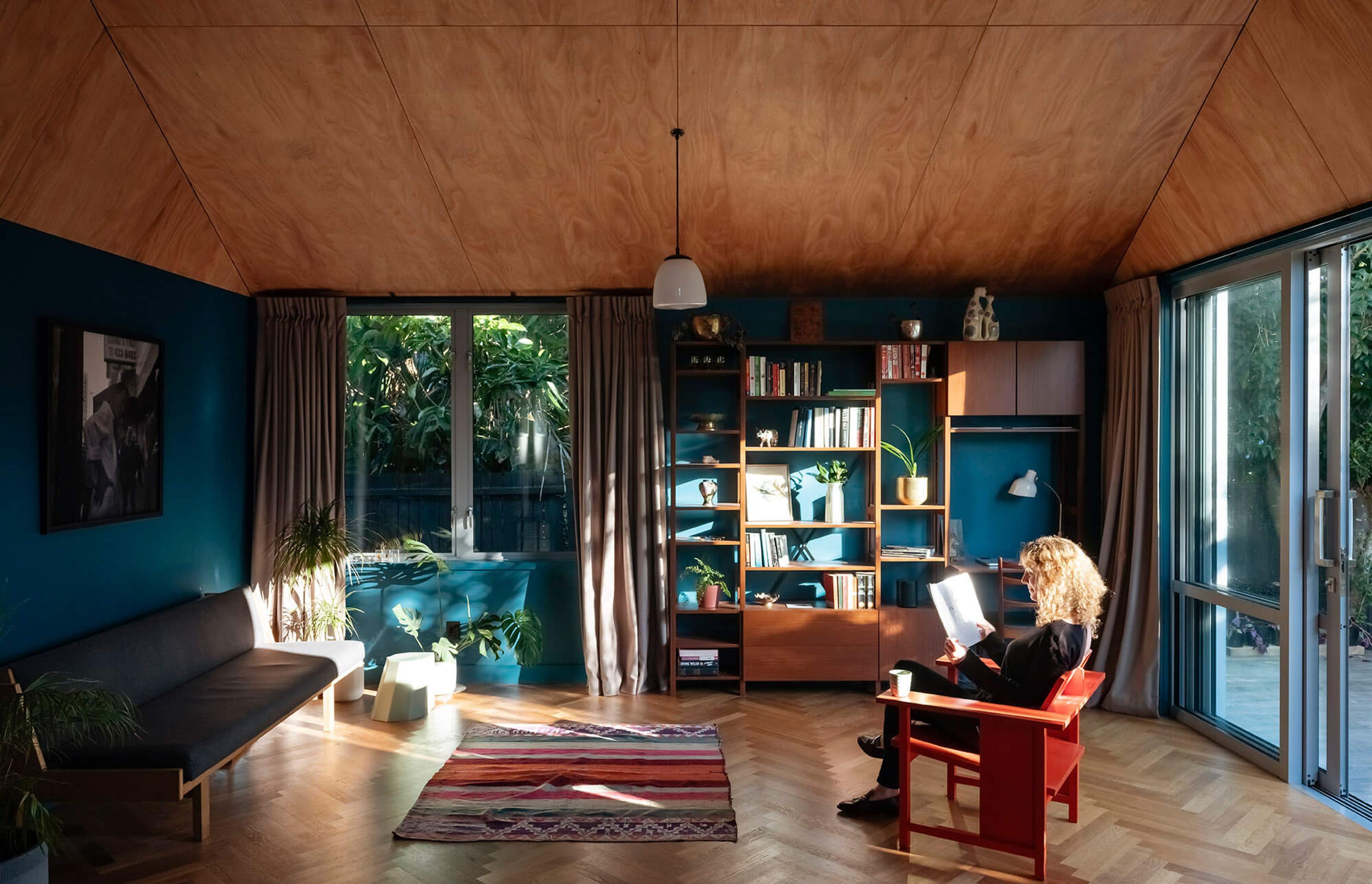 The design sought to evoke the feeling of a classic Kiwi bach in the context of an inner-city dwelling.