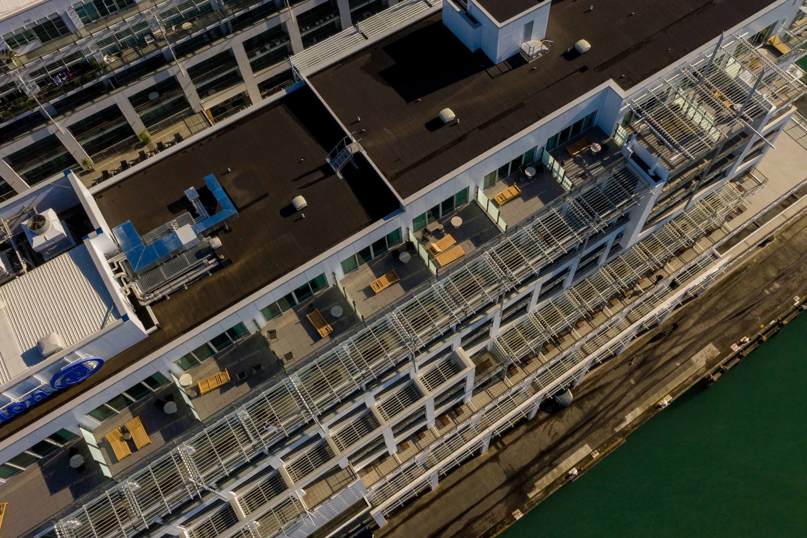 Viking WarmSpan provides more thermal efficiency, as well as the usual requirements for water tightness; salt spray corrosion resistance; durability and the ability to withstand high wind pressure.