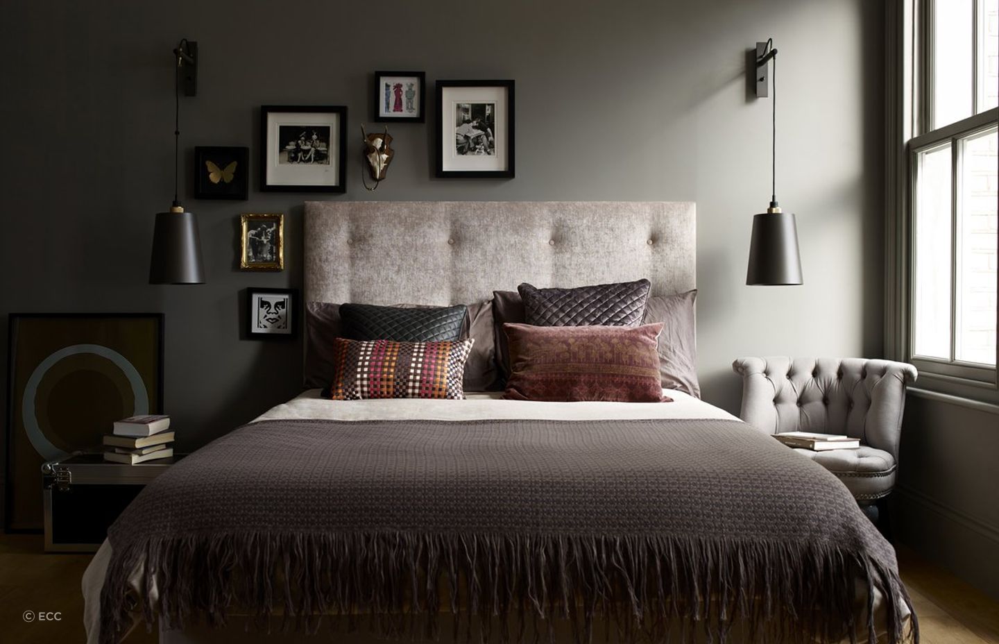 The effortlessly stylish Hooked Wall/Large by Buster + Punch.