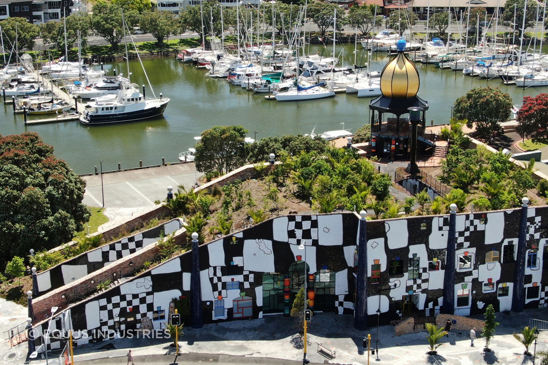Hundertwasser-Art-Centre-green-roof-lge-ap-compressed.jpg