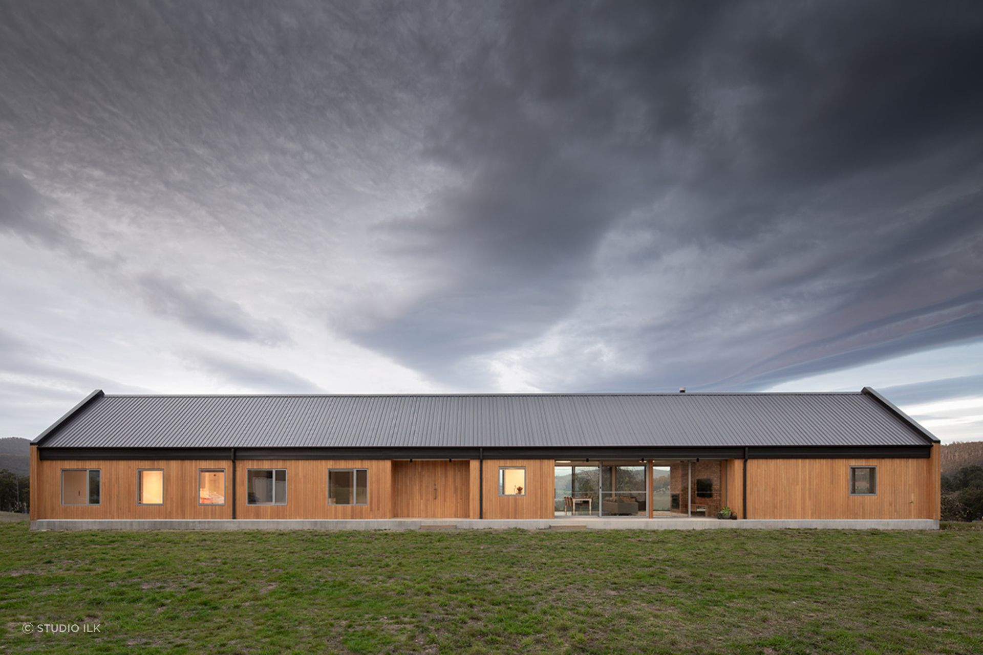 The design draws inspiration from traditional long houses. Photographer: Thomas Ryan.