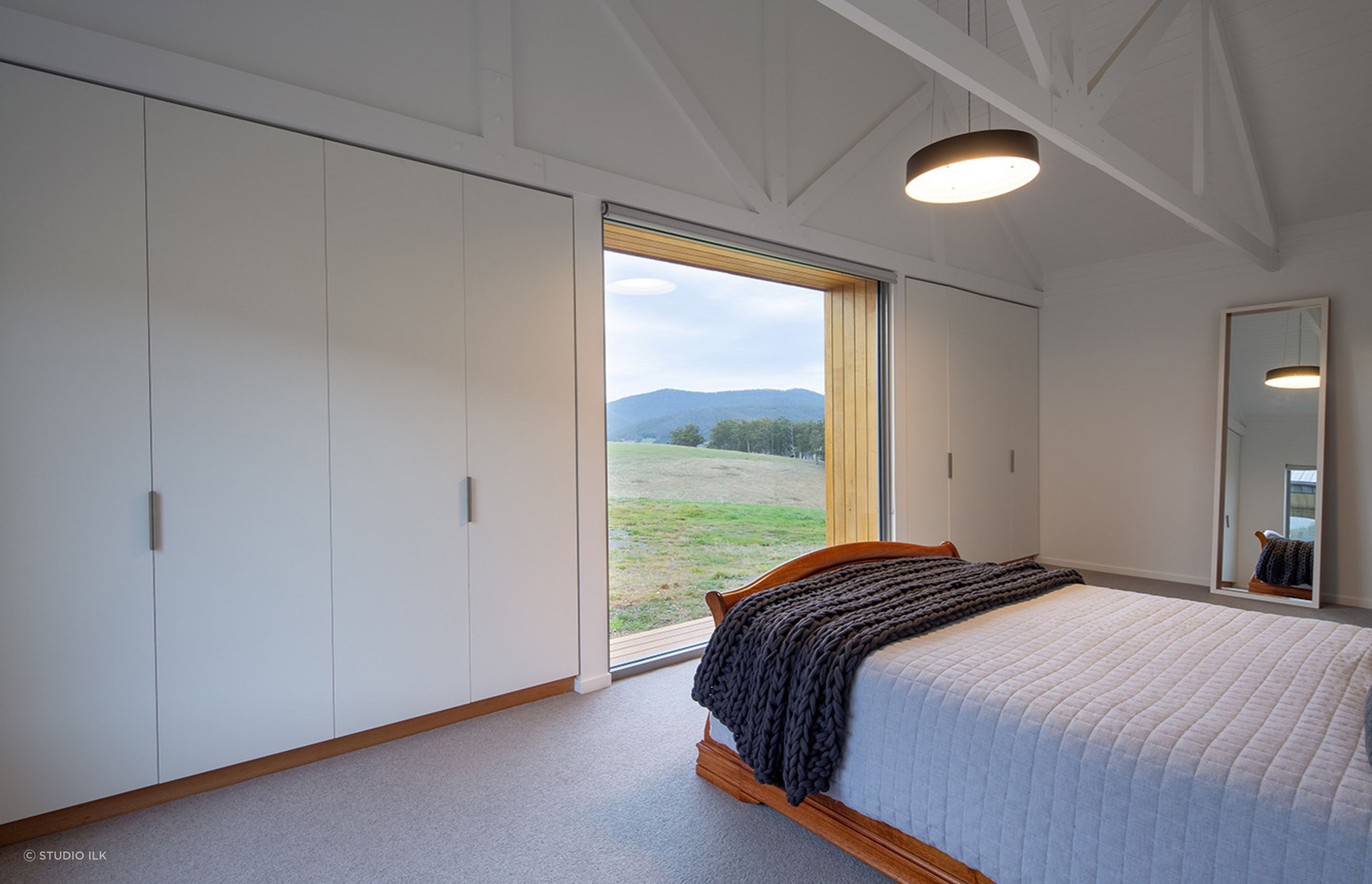 A well positioned window offers great outside views. Photographer: Thomas Ryan.