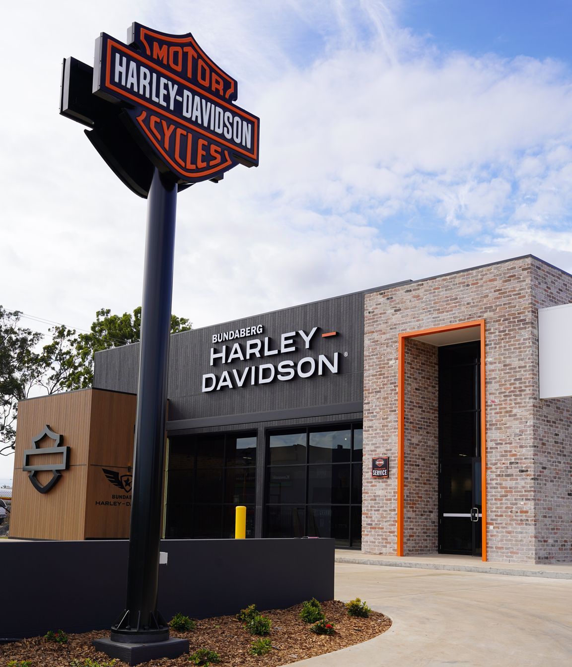 IDC-Construct-Harley-Davidson-showroom-1-v2.jpg