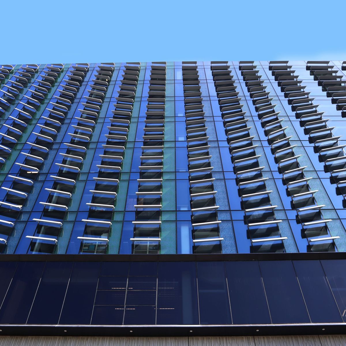 Building facades, sustainable to the core