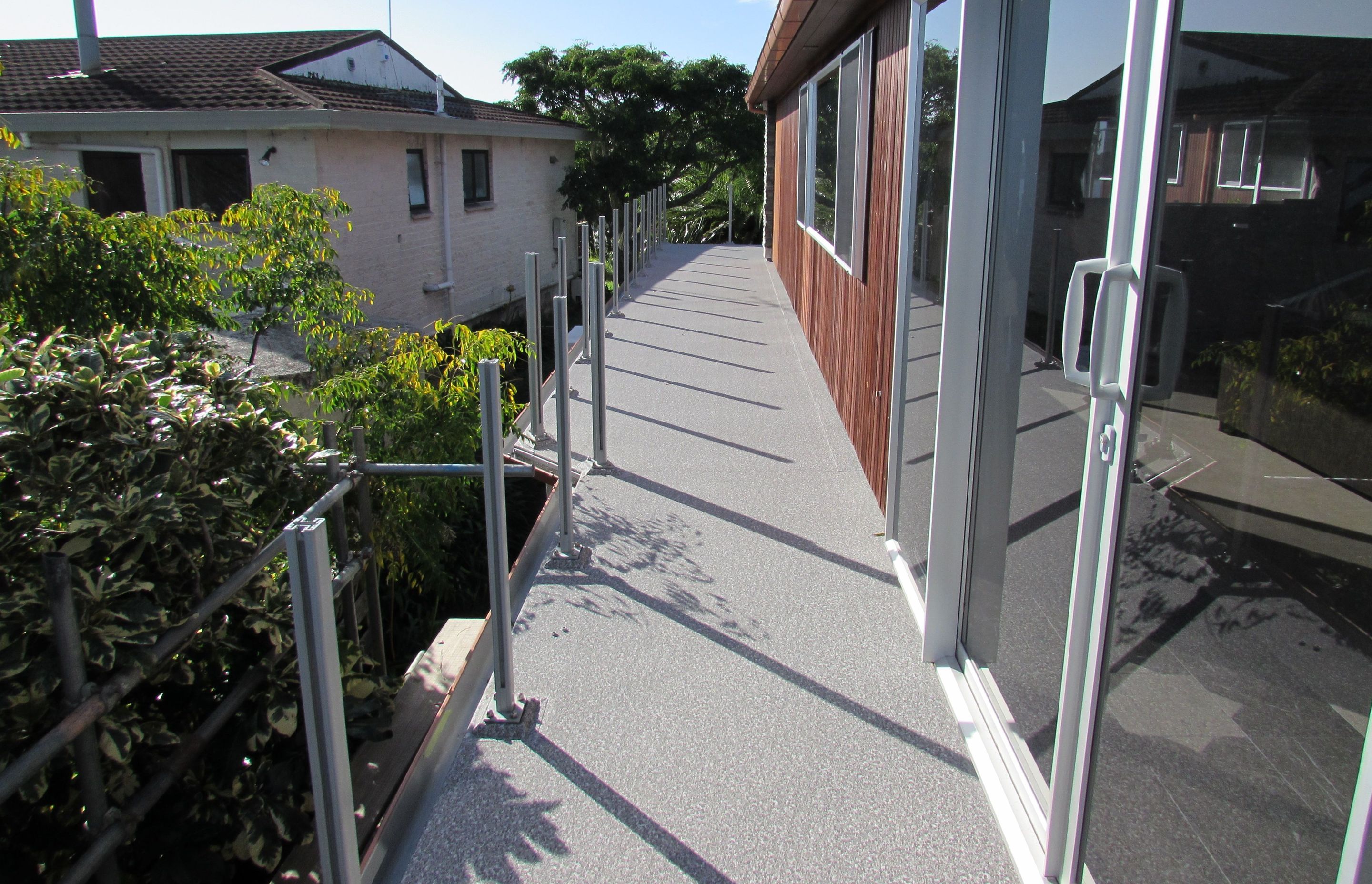 With a proven track-record in New Zealand over the last 20 years, Dec-K-ing is an ideal waterproofing solution for decks and walkways.