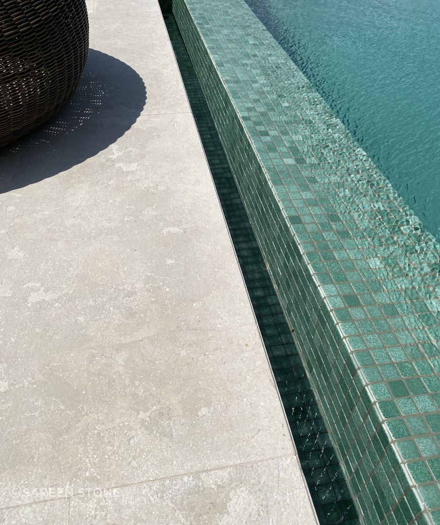 Crema Vialle Limestone Alfresco