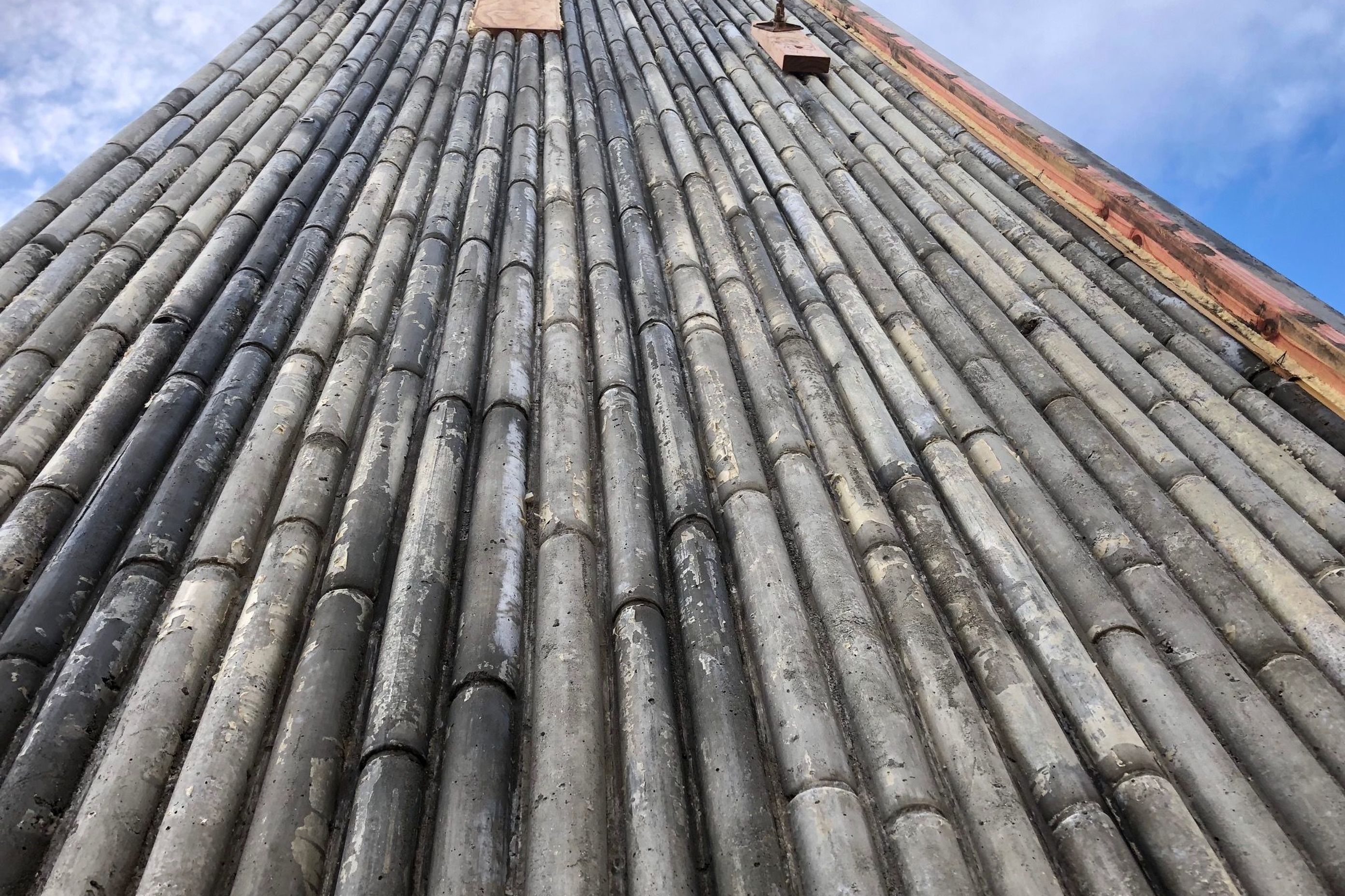 Lin House: how to build an innovative concrete wall with bamboo