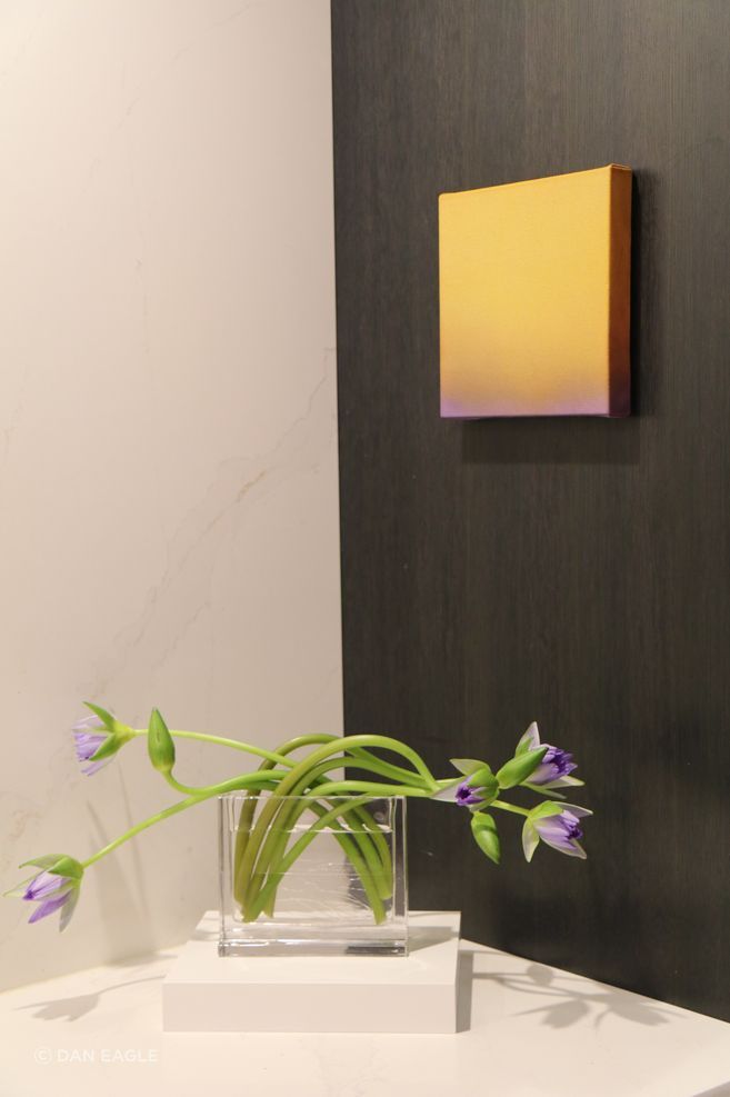 Artwork by Kate Serebrianskaia.
Monoblokk Vase by Nedre Foss from Good Form.
