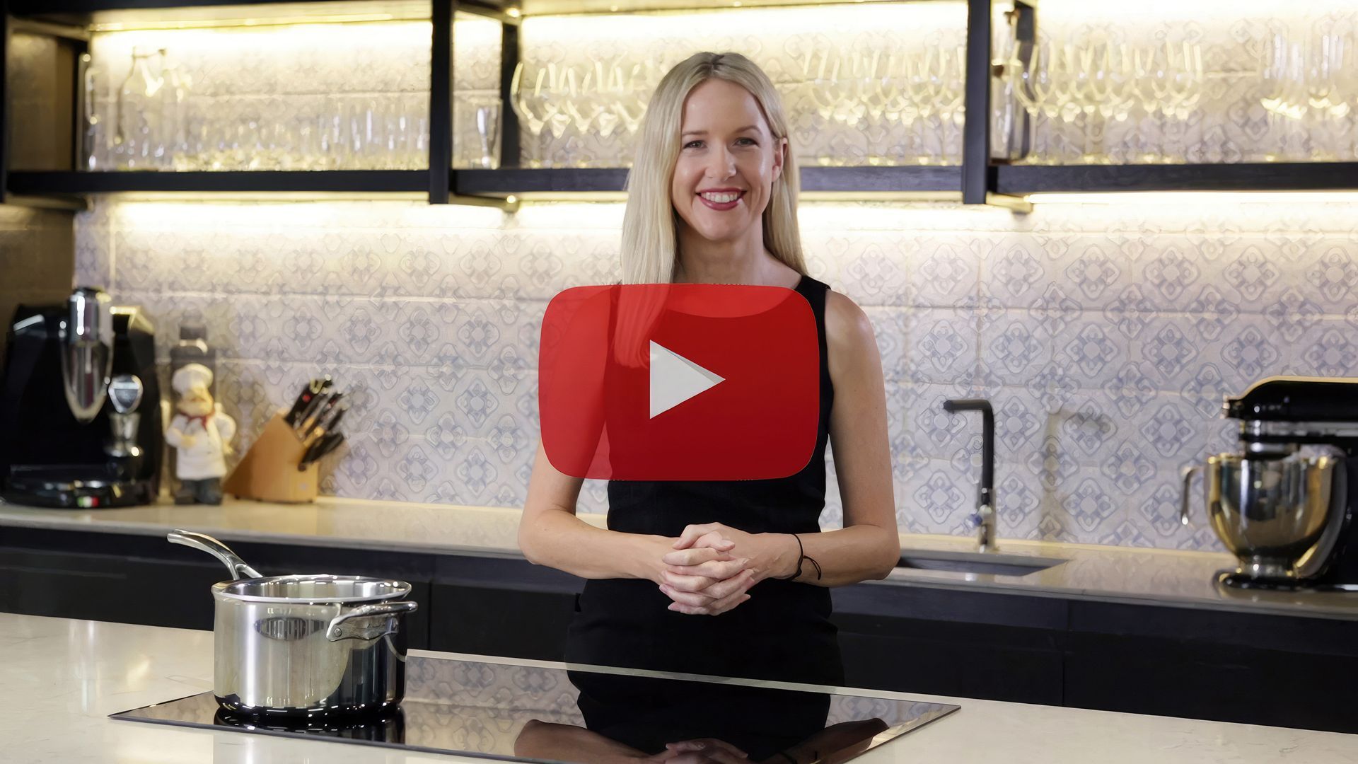 How best to use a Schweigen rangehood with induction cooking? video