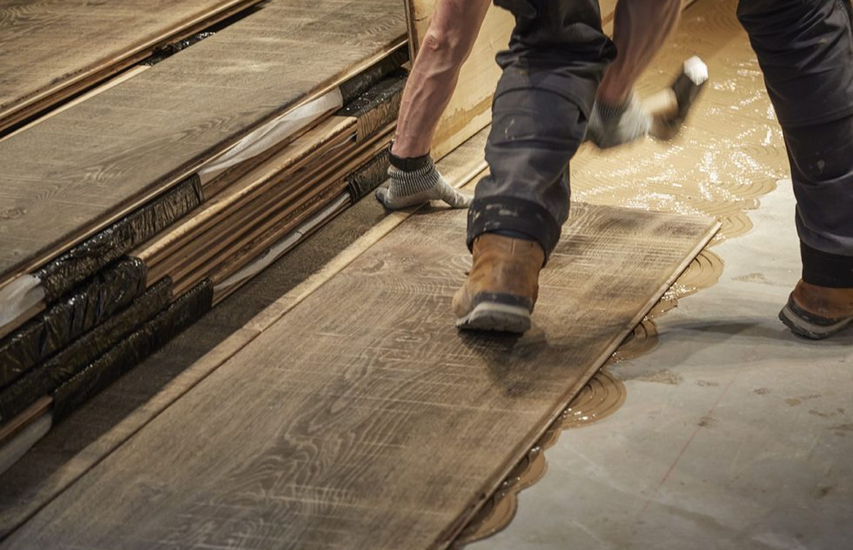 Glue down vs floating timber flooring installation