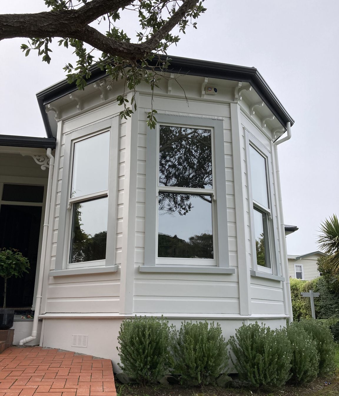 Double-Hung Sash Windows in a Bay - Double Glazed with the special character maintained