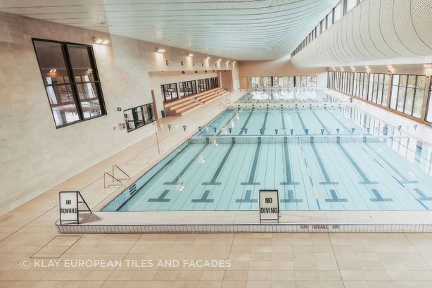 Ivanhoe Grammar Sports &amp; Aquatic Centre with Agrob Buchtal Hytect tiles throughout the facility actively reducing bacteria on surfaces despite humid conditions