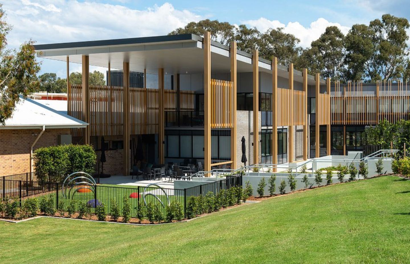 Increased efficiency by managing correspondence in Procore