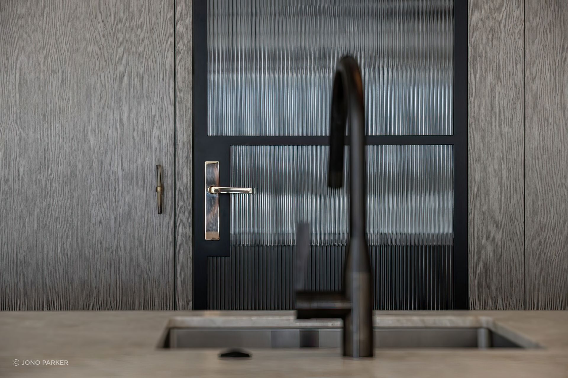 Kitchen-Design-9845-topaz-very-compressed-2x.jpeg