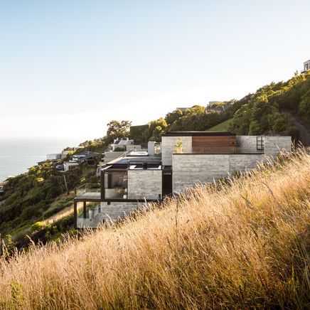 Scarborough Béton Brut: a dramatic in-situ concrete house