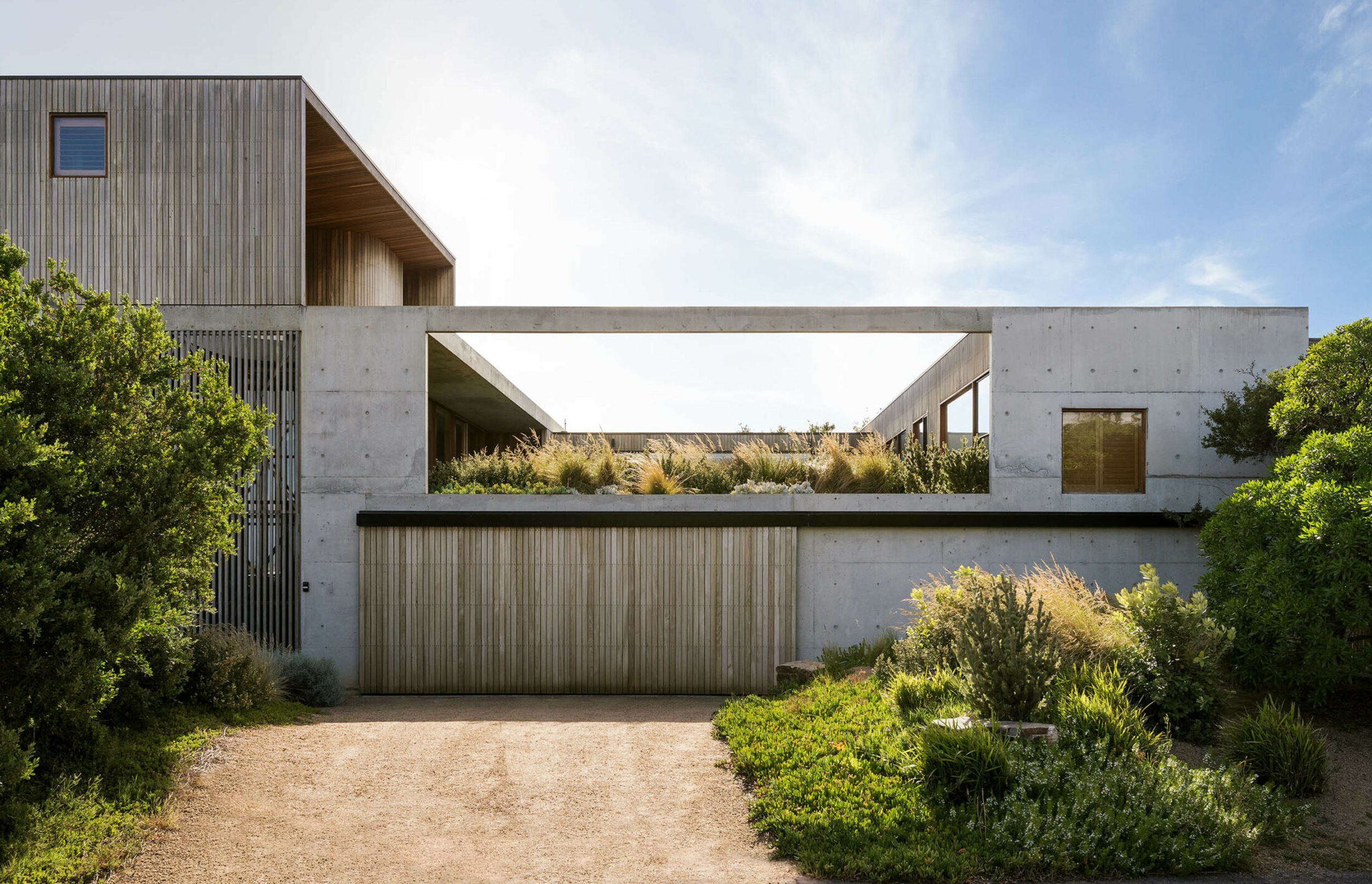 Cliff House by Auhaus Architecture, Bethany Williamson Landscape Architecture | Photography by Derek Swalwell, Mitch Lyons