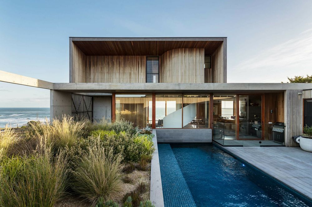Cliff House by Bethany Williamson Landscape Architecture | Photography by Derek Swalwell, Mitch Lyons