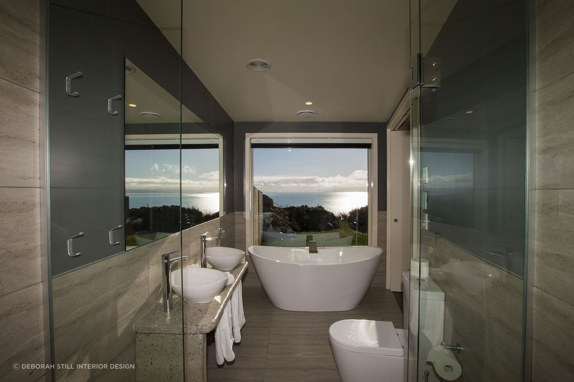 Lakestone Lodge bathroom. Deborah Still Interior Design.