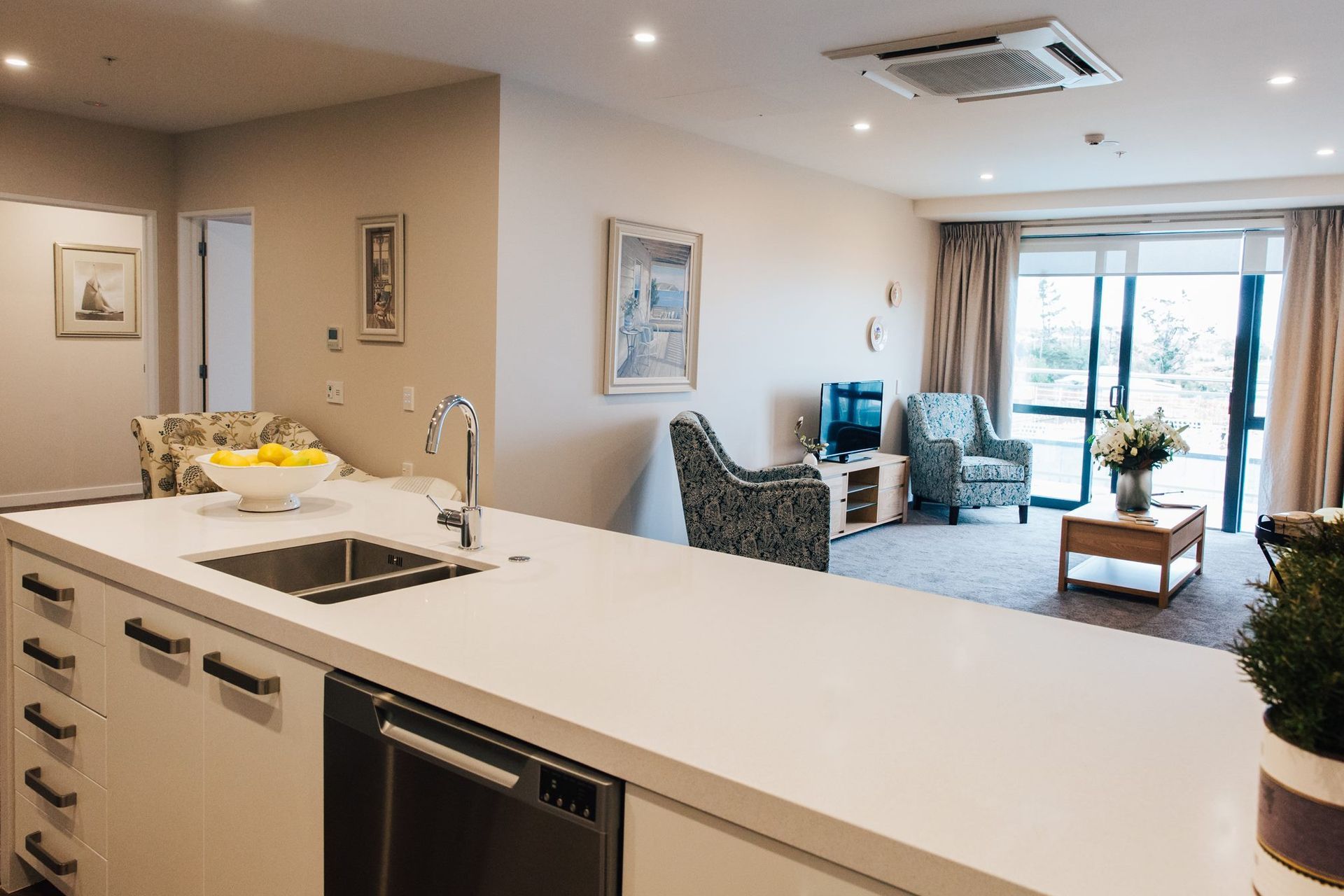 Minimalist clean lines and unsurpassed usability in the Kitchen.