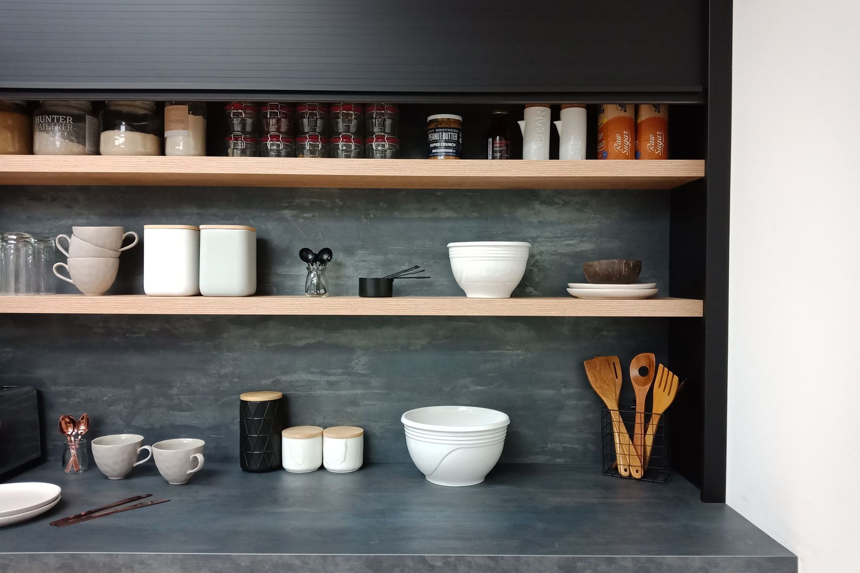 The "Chania" Lookcrete colour is used in this modern kitchen design.
