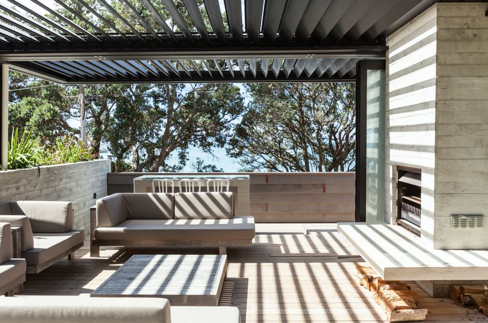 In this double bay setup, the blades run parallel to the house allowing maximum light/sun into the adjacent living room