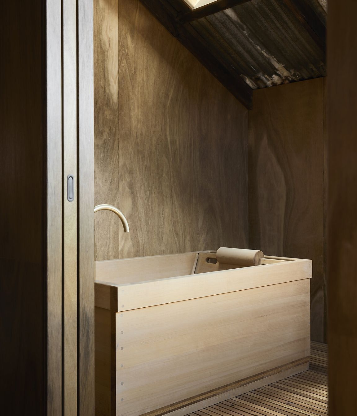 Stable and Cart House by Clare Cousins Architects | Photography by Sharyn Cairns