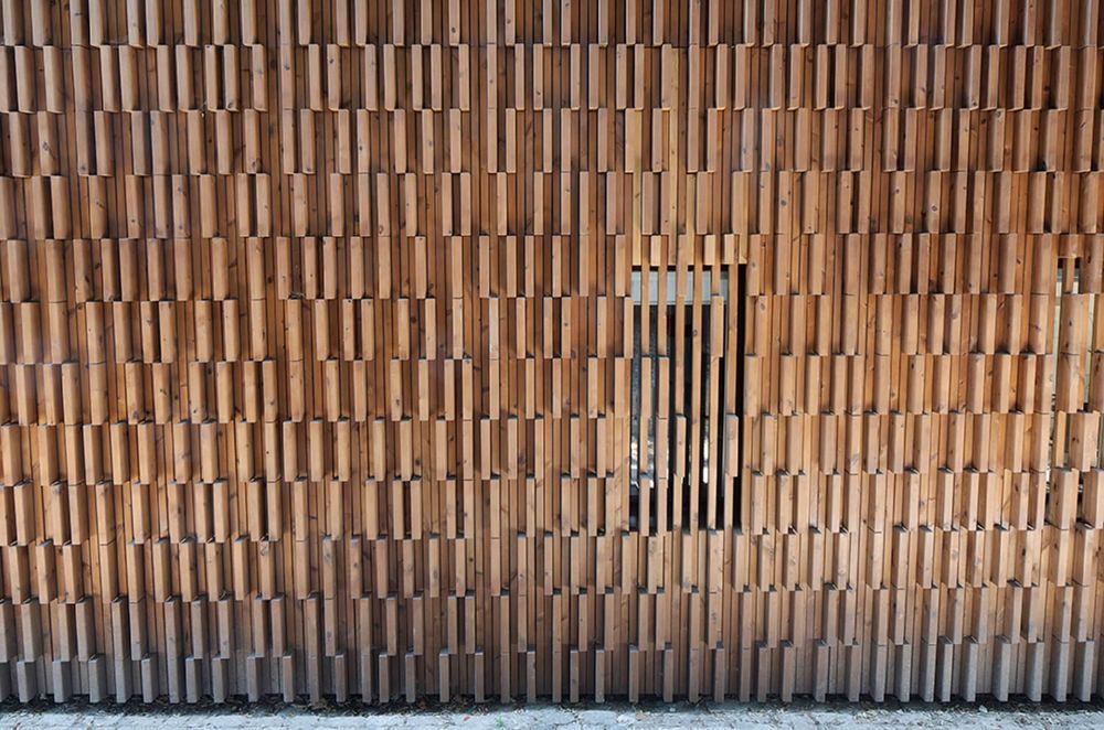 Porto Aqua Pavilion by A. BURMESTER Arquitectos. Image: Tiago Casanova