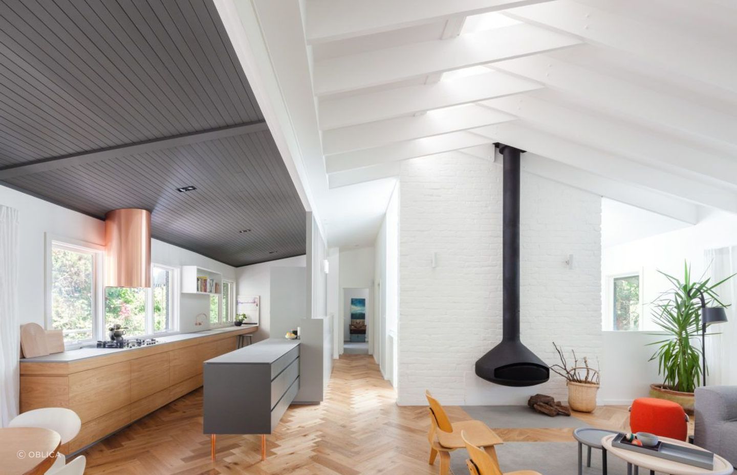 Riverview House by Oblica | Photography by Katherine Lu