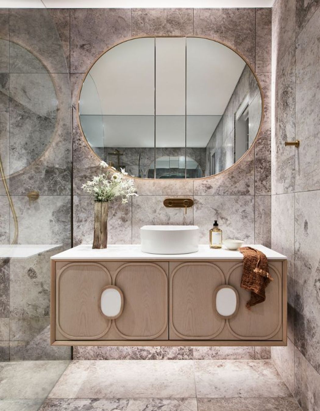 Manhattan Limestone | Catherine de Meur Interiors | Tess Thyregod