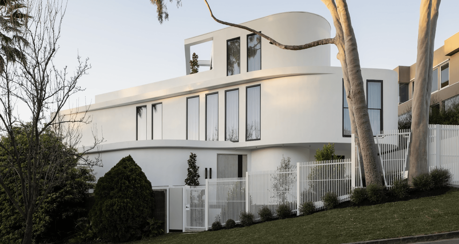 'The House of Curves' is "organic in its movement, free flowing in its design and functional in its form."