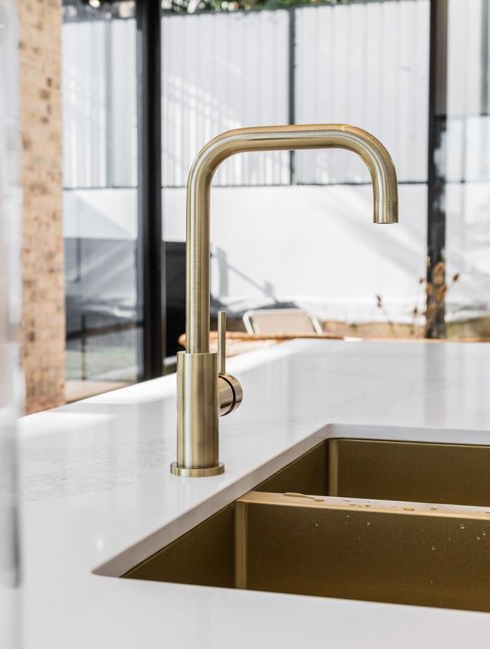 Mixer taps come in a variety of modern, stylish finishes.