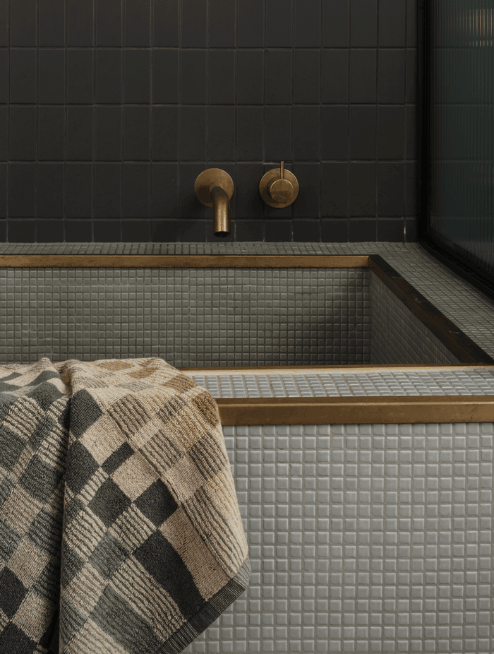 Herne Bay Road House by Bureaux