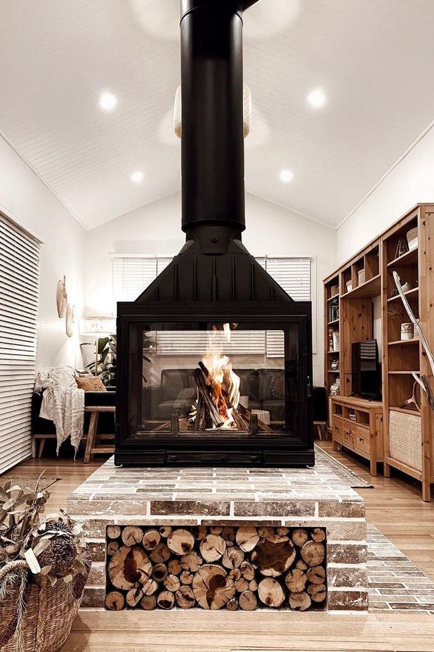 Moonah, Tasmania by Rochelle Dare | Photography by Rochelle Dare