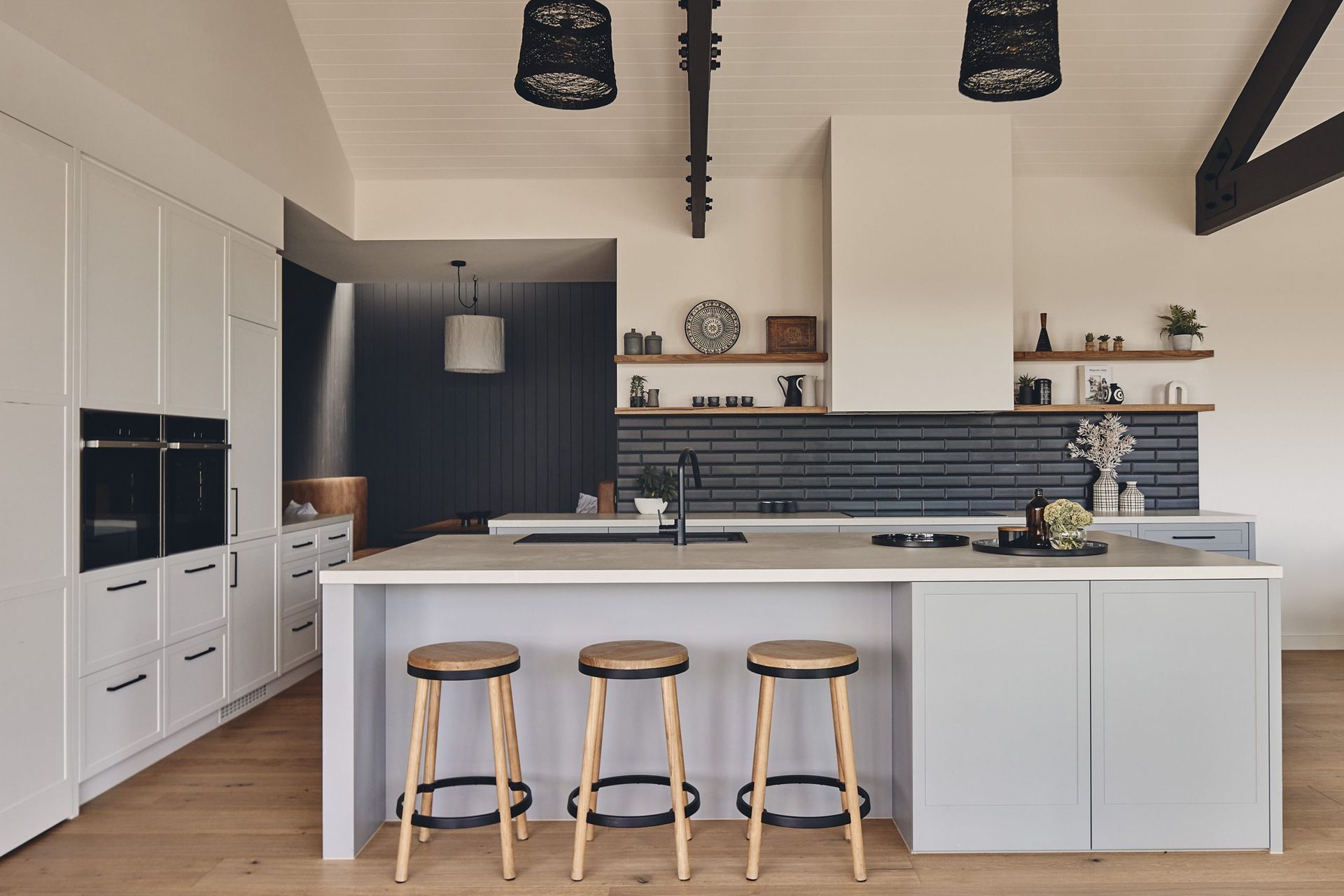 Nakari Vista by Andever | Photography by Peter Bennetts