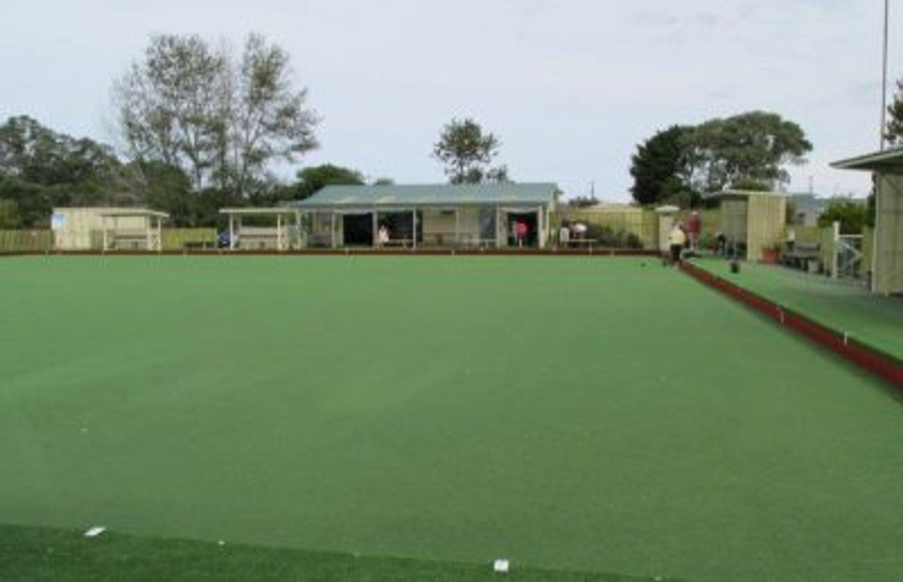 Artificial Grass vs Natural Grass for Lawn Bowls