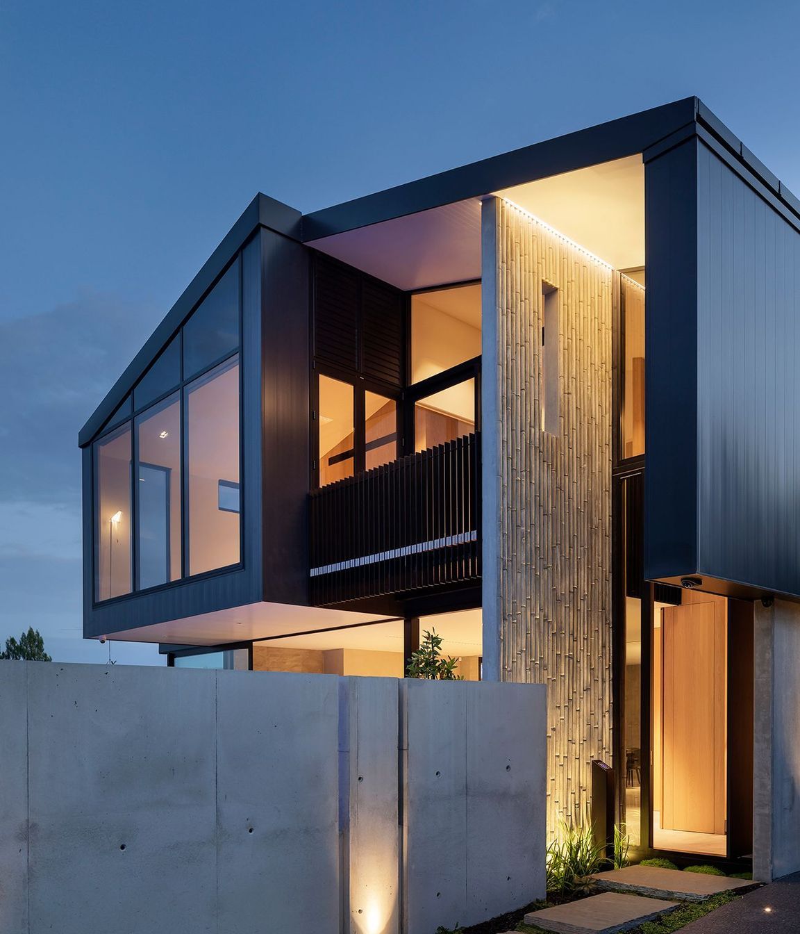 Lin House: how to build an innovative concrete wall with bamboo