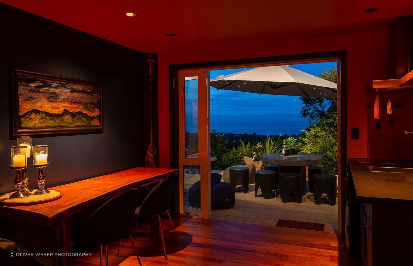 A newly renovated basement apartment, with an outdoor entertainment area with a spectacular view. Product: Switch Lighting ZELA Deep Tilt SLDL221T