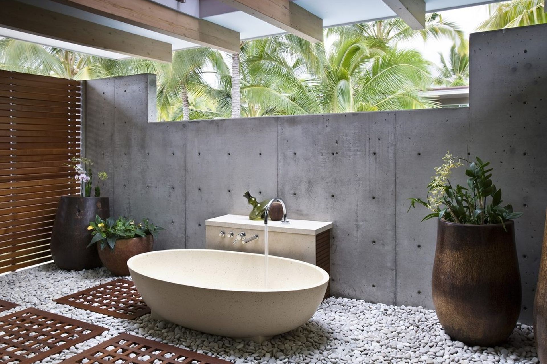 Outdoor-bath-x-1.jpg