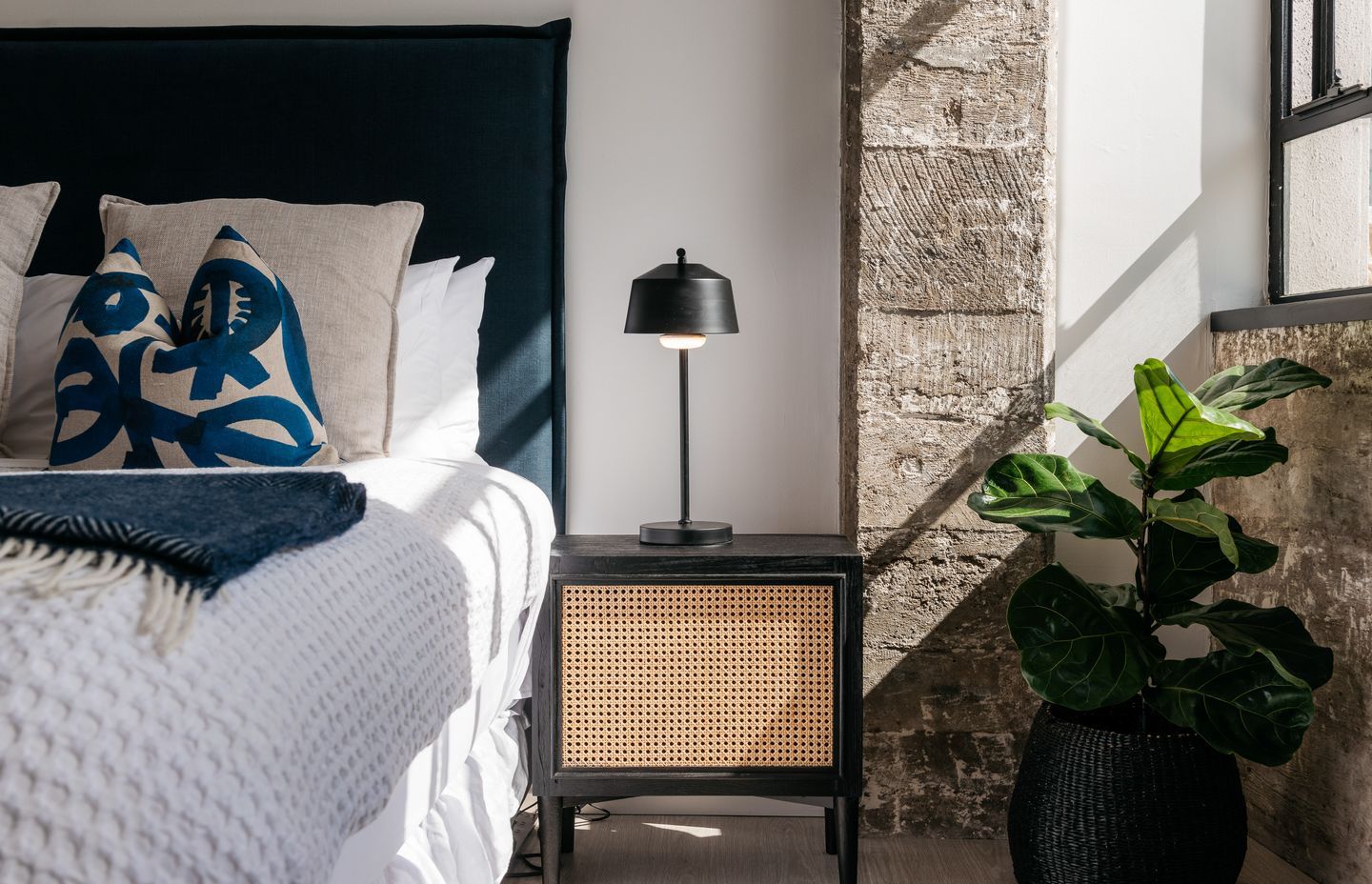 This central Tāmaki Makaurau apartment is located in a beautiful heritage building. The client's design direction focused on creating a warm, calming and natural space to unwind after a day in a busy city.