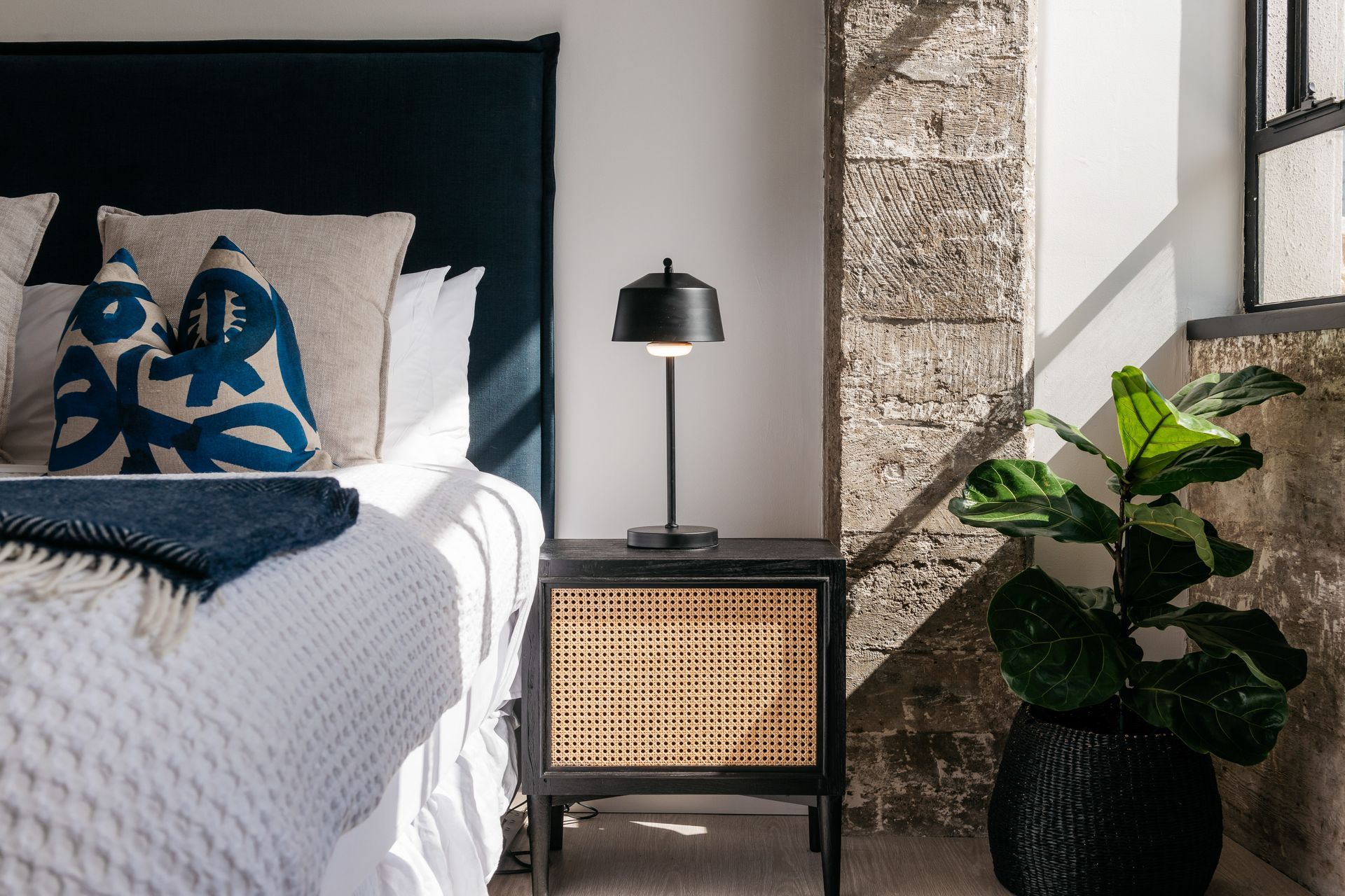 This central Tāmaki Makaurau apartment is located in a beautiful heritage building. The client's design direction focused on creating a warm, calming and natural space to unwind after a day in a busy city.