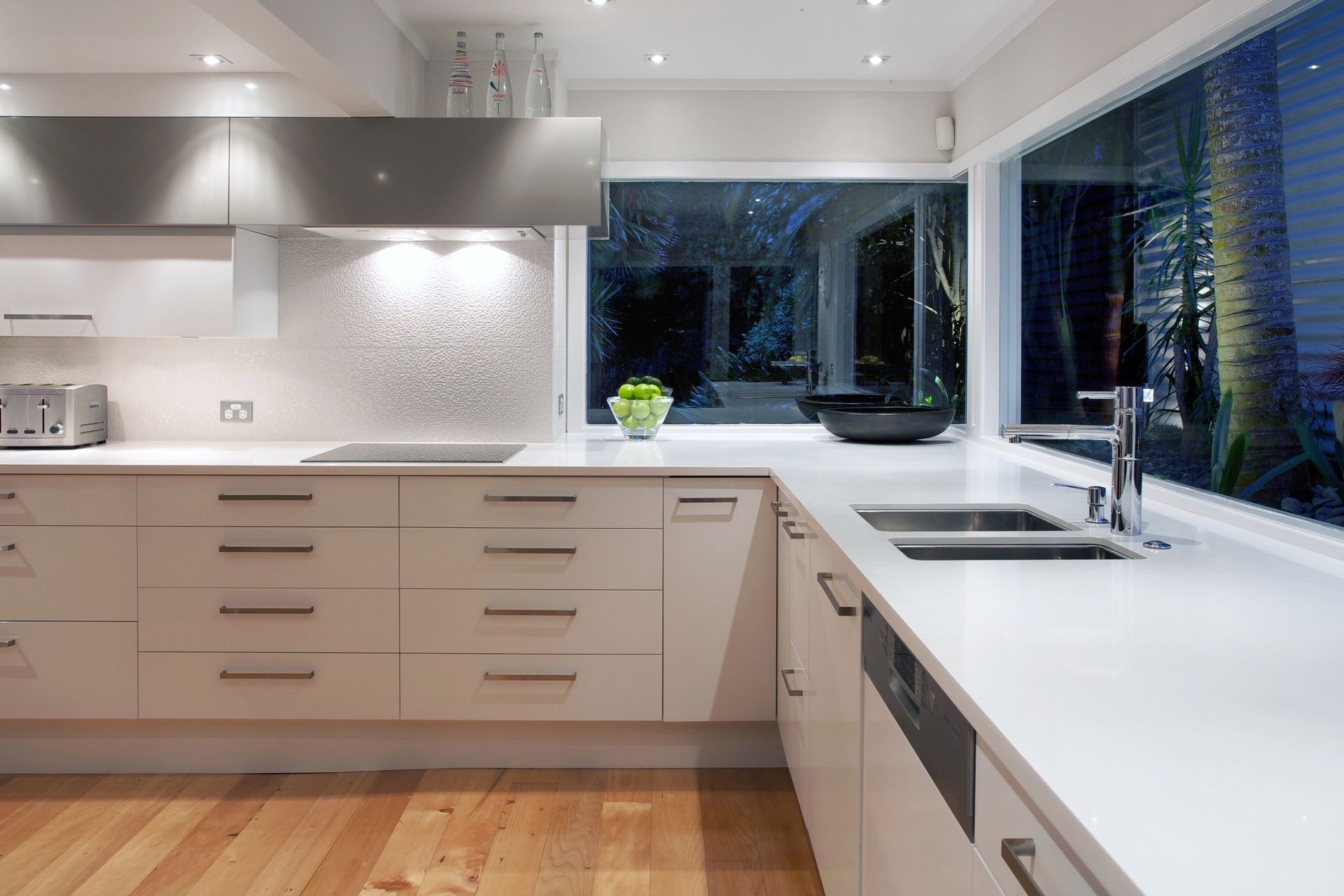 Clever Tips for Designing Compact Kitchens