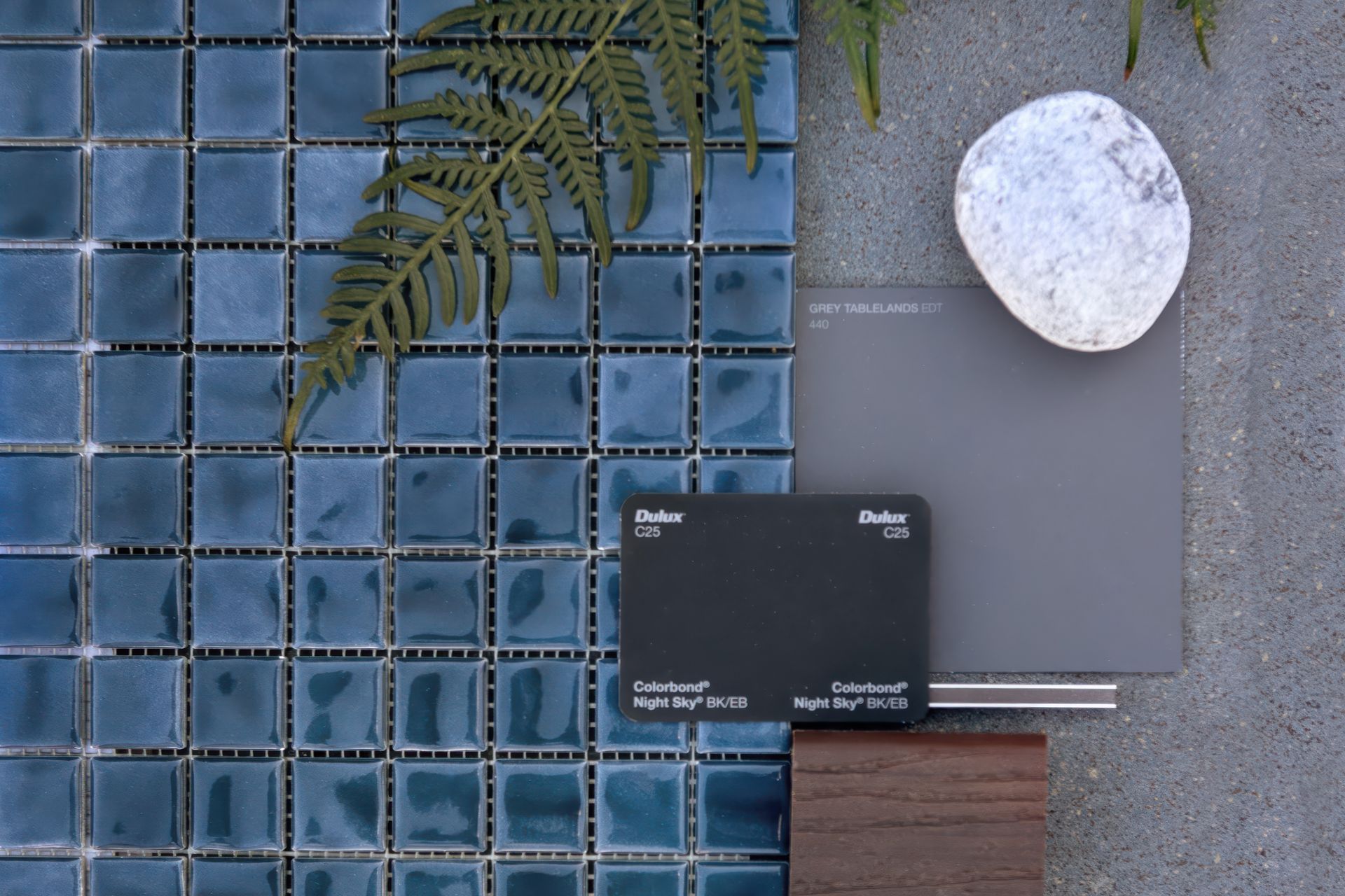 BLUEY
Amano Pure Blue 25x25mm with Sawn Bluestone from Pavers Plus 
Amano Pure Blue and Sawn Bluestone