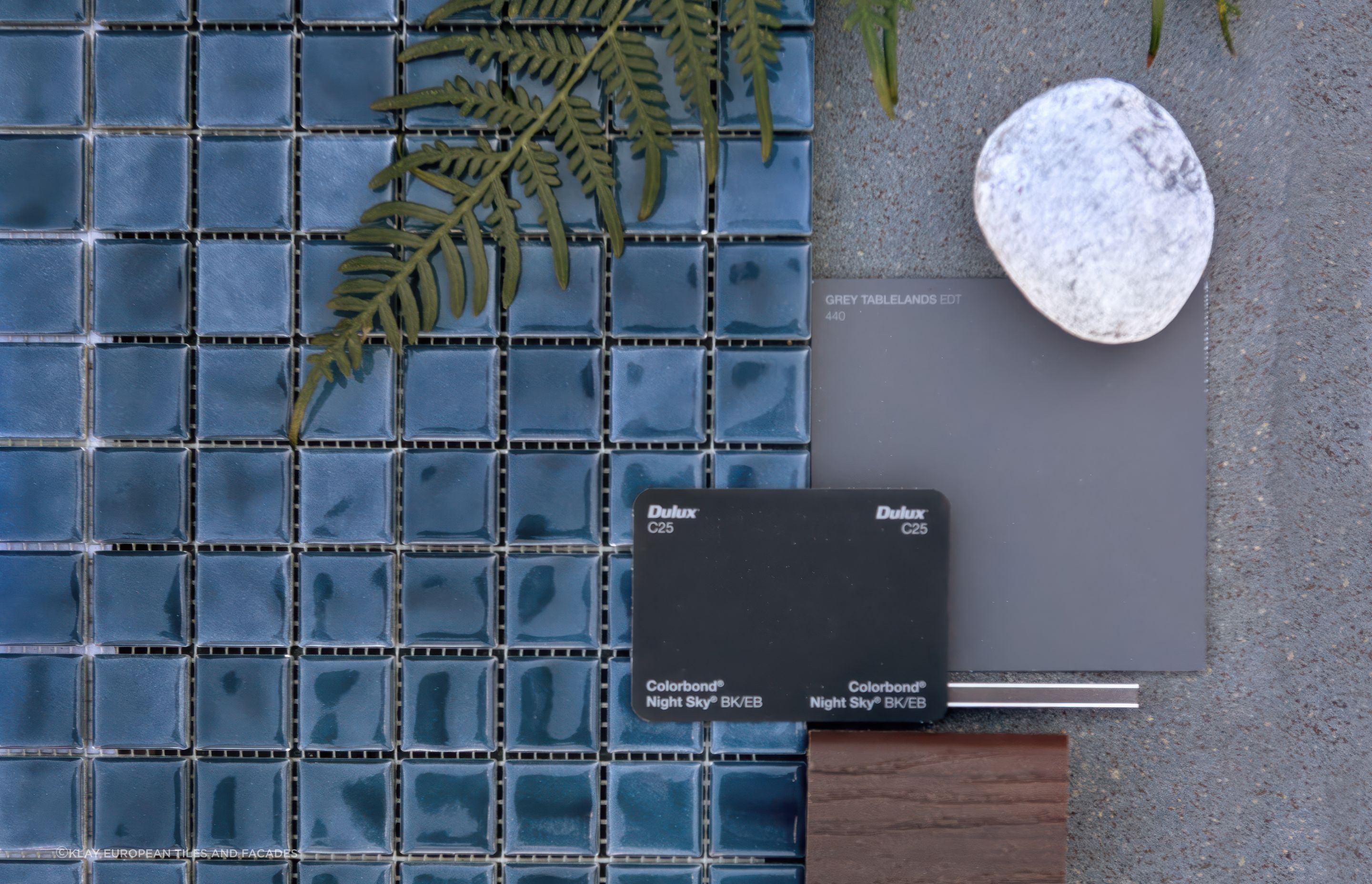 BLUEY
Amano Pure Blue 25x25mm with Sawn Bluestone from Pavers Plus 
Amano Pure Blue and Sawn Bluestone