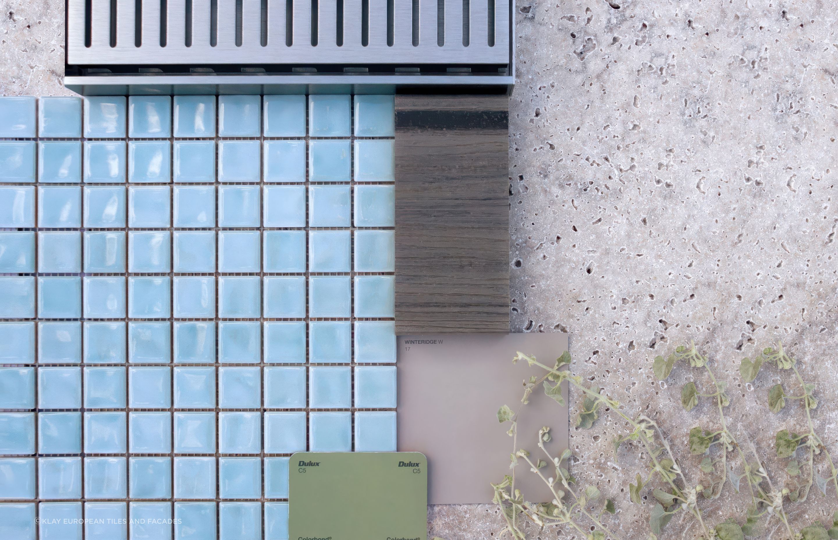 METAL &amp; ICE
Amano Ice Blue 25x25mm with Silver Travertine from Pavers Plus