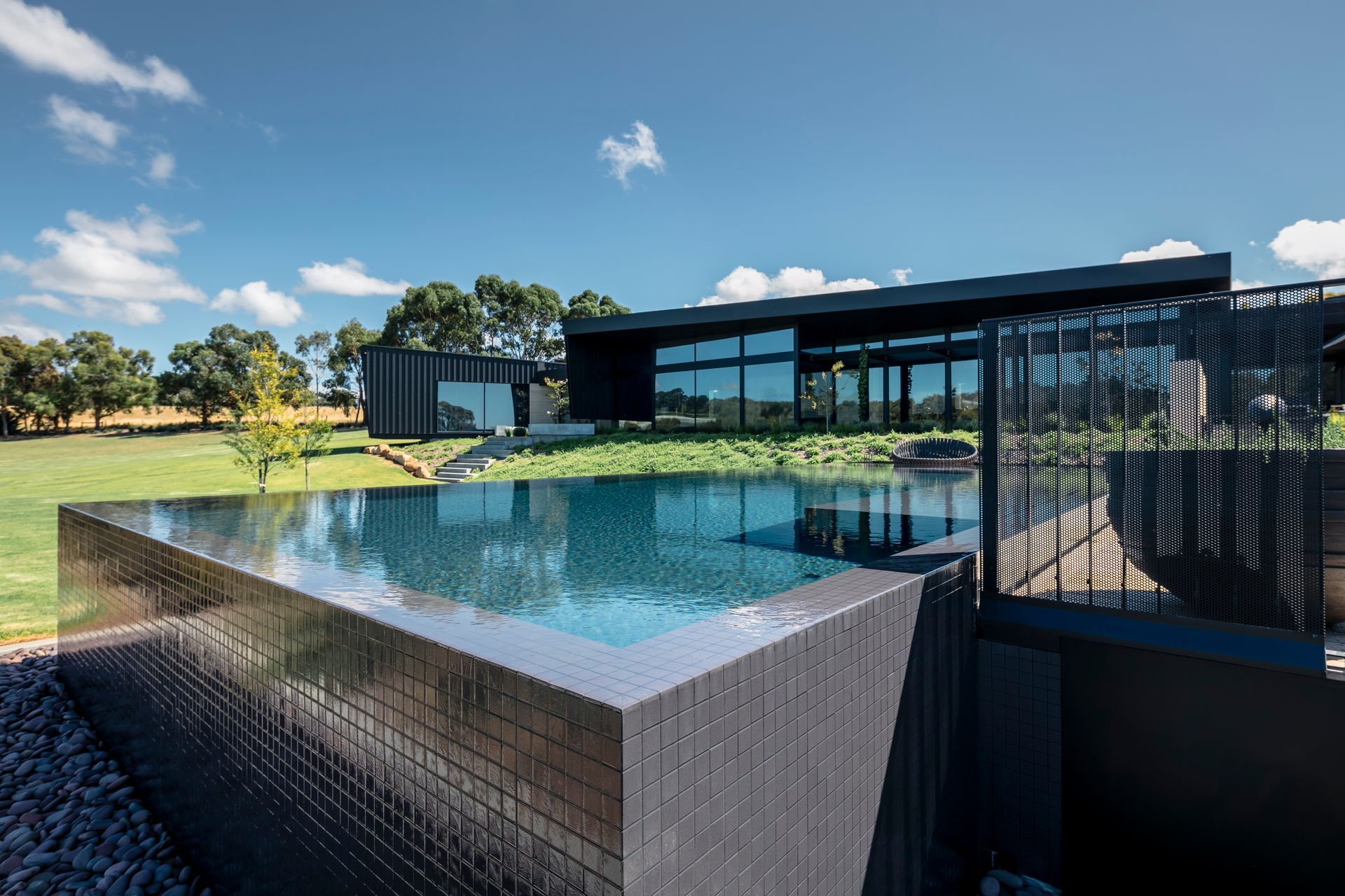 Featured project: Perry Luxury Pool.