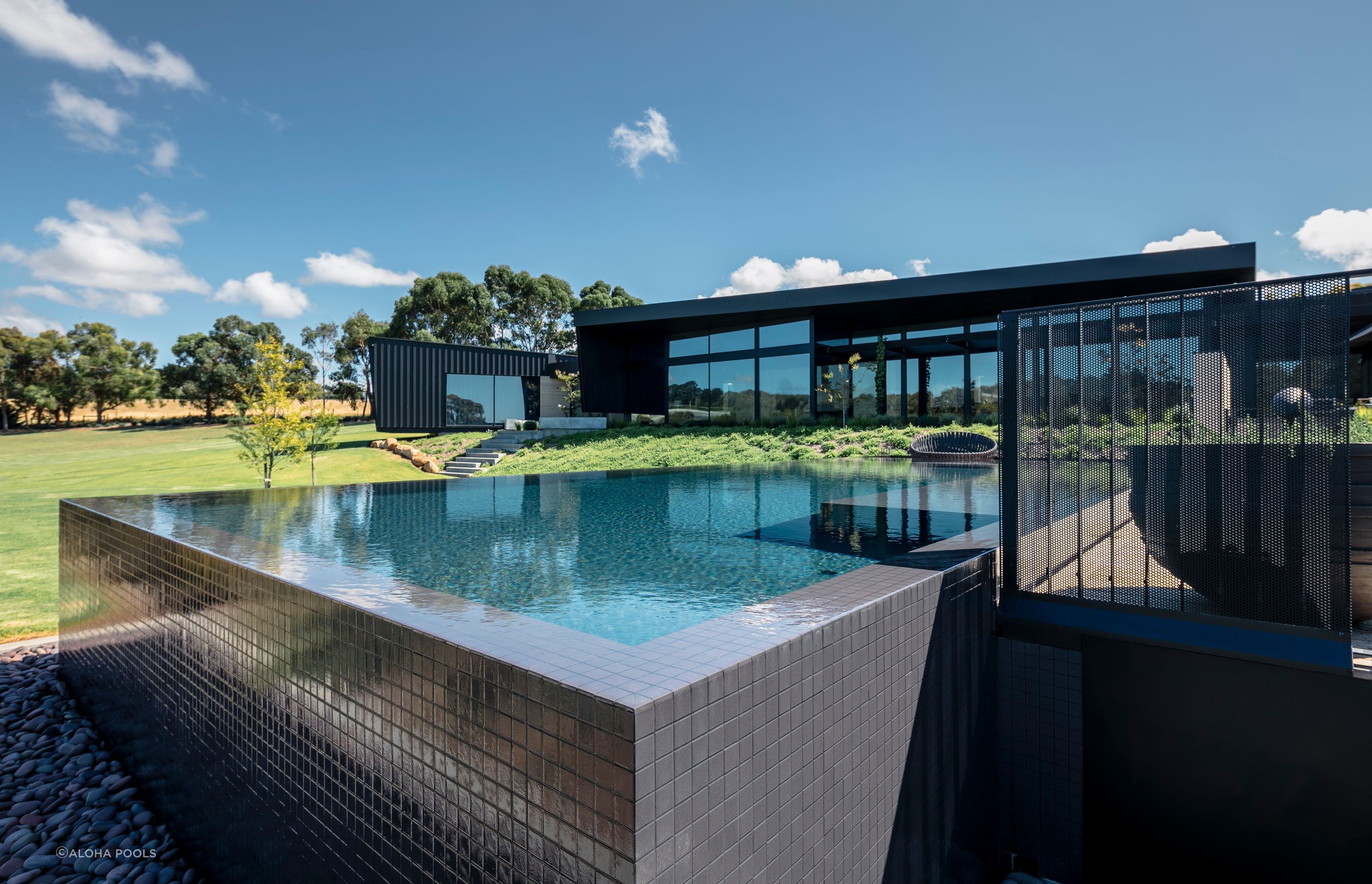 Featured project: Perry Luxury Pool.