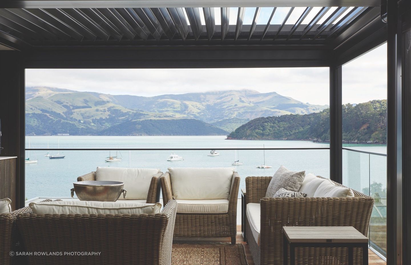 Lush louvres: The SkyLouvre Concertina – New Zealand’s first retractable roof louvre – from Johnson & Couzins is a great way to create privacy and shelter the home from prevailing winds and strong sunshine.
