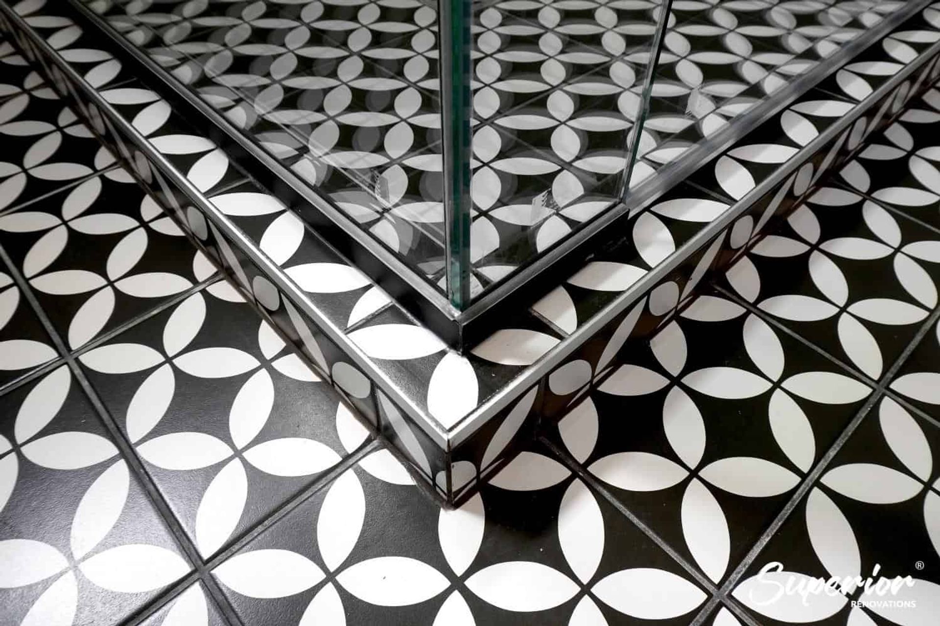 Bathroom tiles design perfectly flushed with the grout