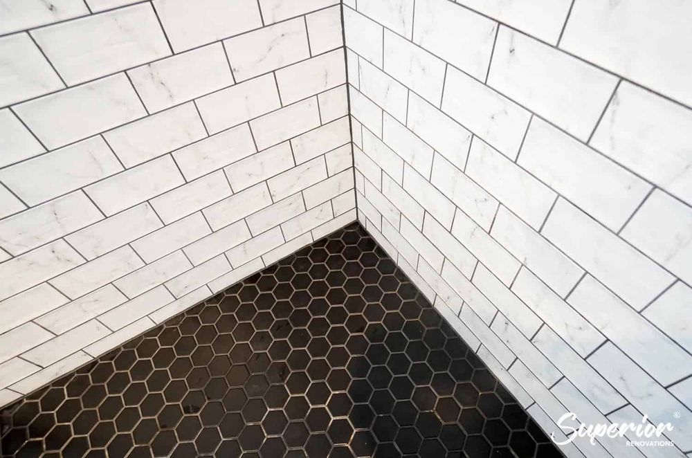 Subway tiles with dark grout